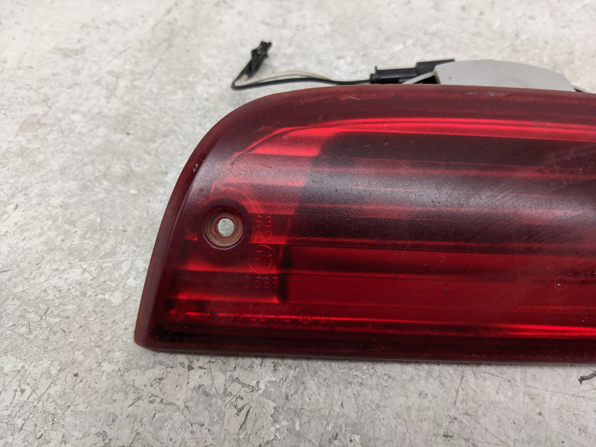 2002-2004 Jeep Liberty Rear Center Lid Brake Light Tail Light Fits Fits 2002 2003 2004 OEM Used Auto Parts - Oemusedautopart
