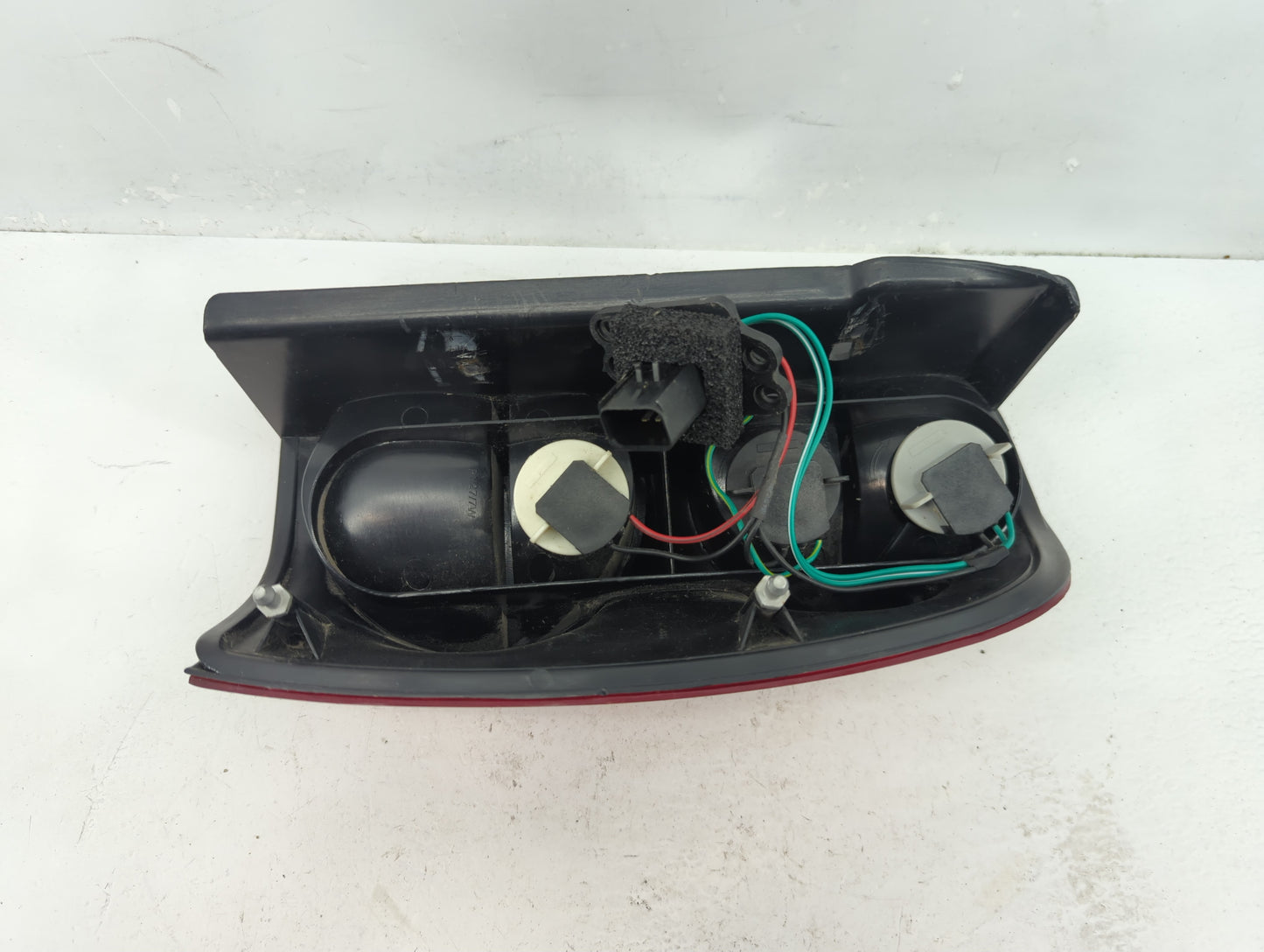 2002-2004 Jeep Liberty Tail Light Assembly Driver Left OEM Fits Fits 2002 2003 2004 OEM Used Auto Parts - Oemusedautoparts1.