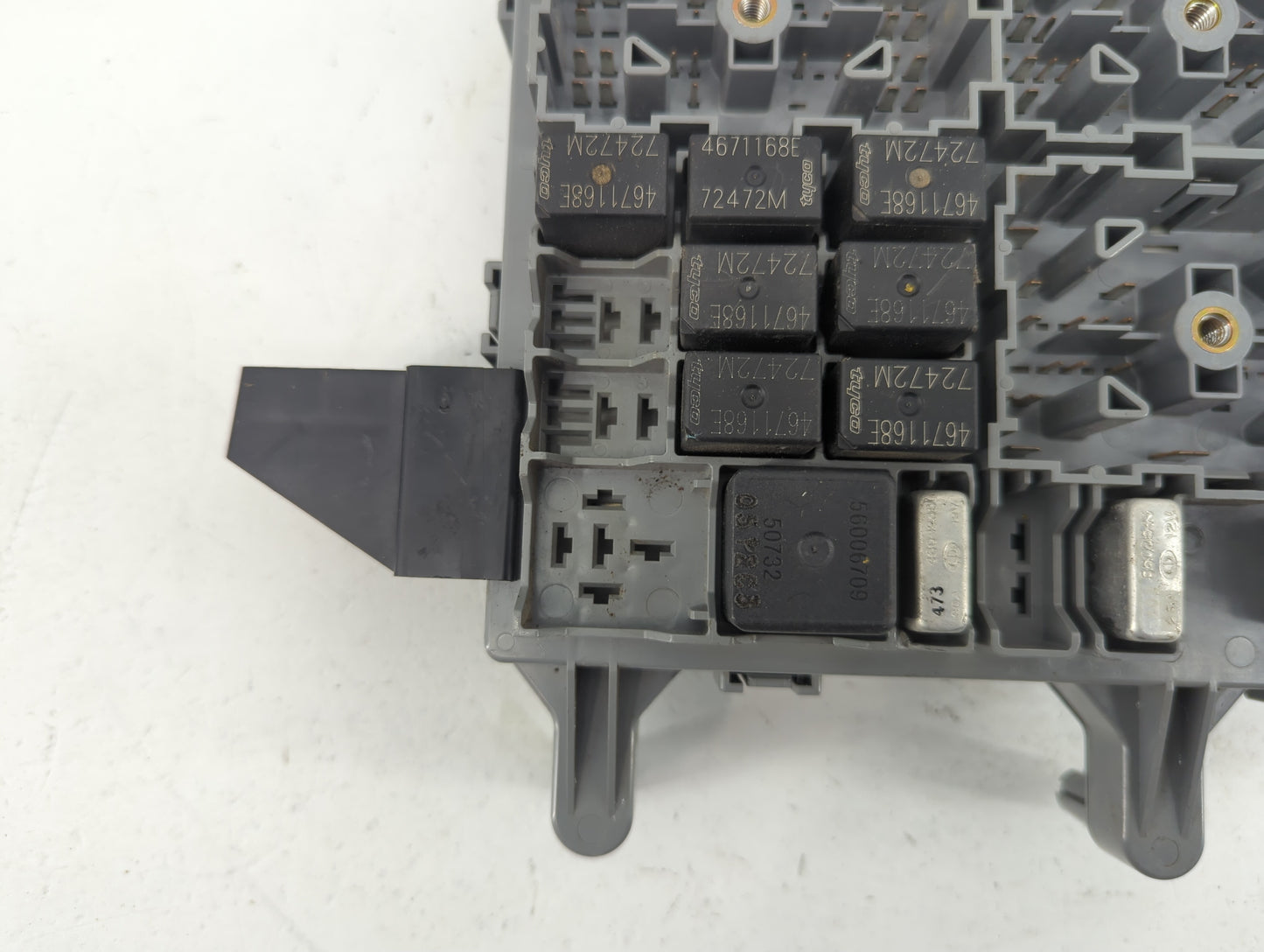 2003-2003 Jeep Liberty Body Control Module Bcm Inner Cabin Fuse Box - Oemusedautoparts1.com