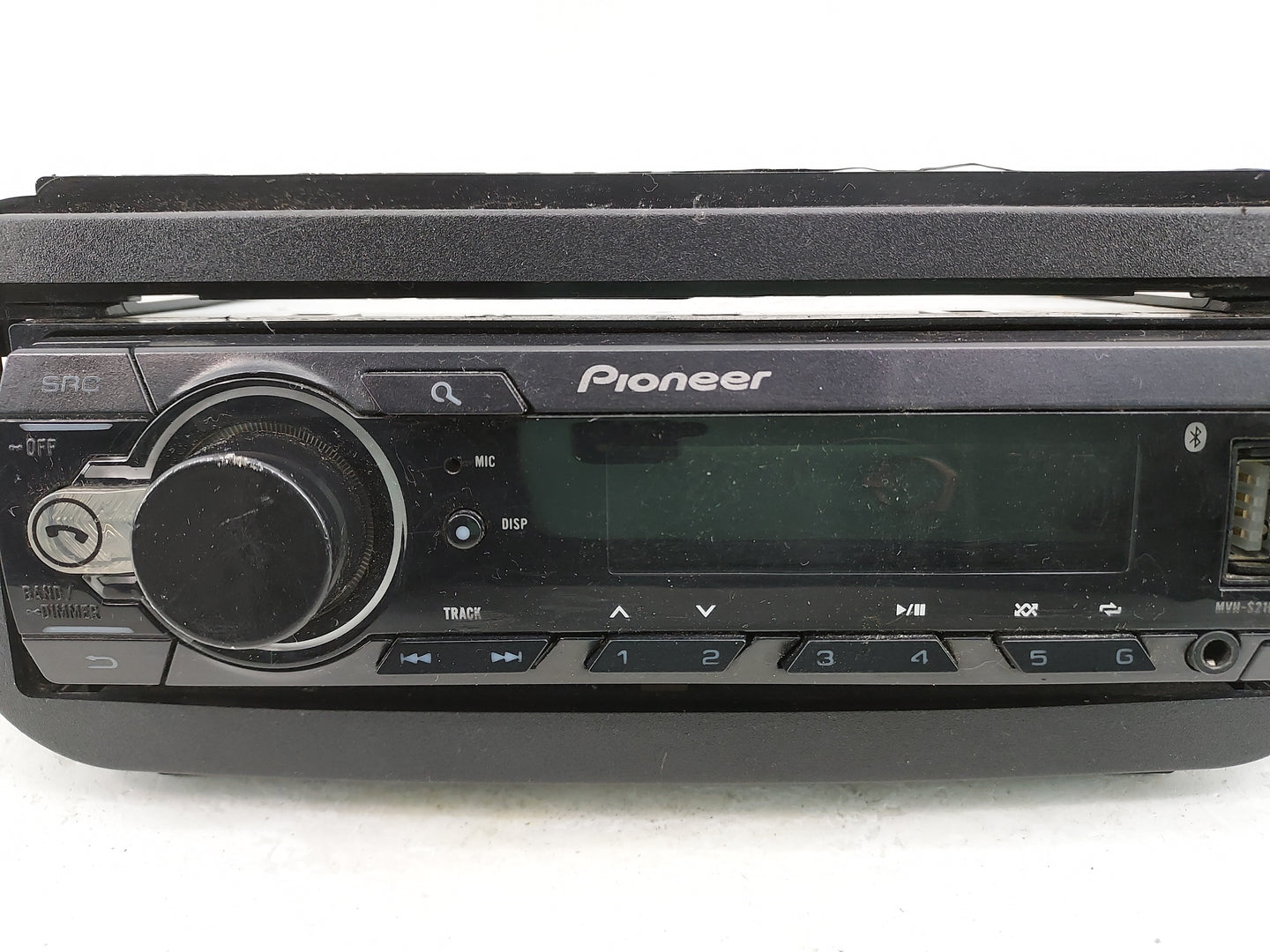 2002-2007 Jeep Liberty Radio AM FM Cd Player Receiver Replacement Fits Fits 2002 2003 2004 2005 2006 2007 OEM Used Auto Part