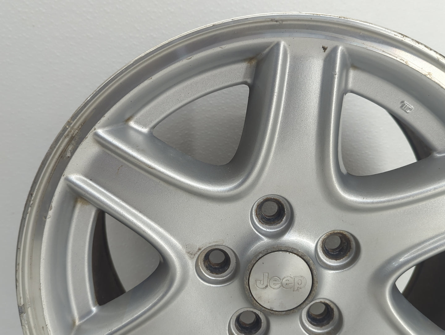 2002-2007 Jeep Liberty Oem Wheel Rim 829378 - Oemusedautoparts1.com