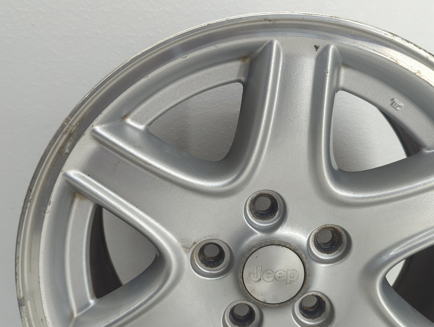 2002-2007 Jeep Liberty Oem Wheel Rim 829378 - Oemusedautoparts1.com