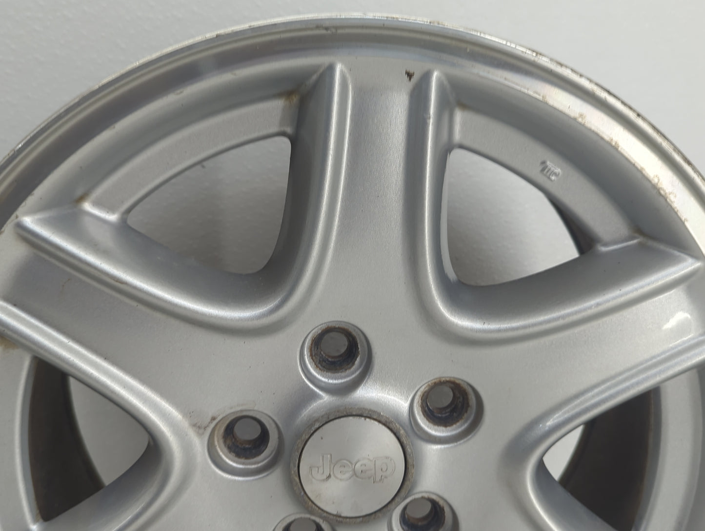 2002-2007 Jeep Liberty Oem Wheel Rim 829378 - Oemusedautoparts1.com