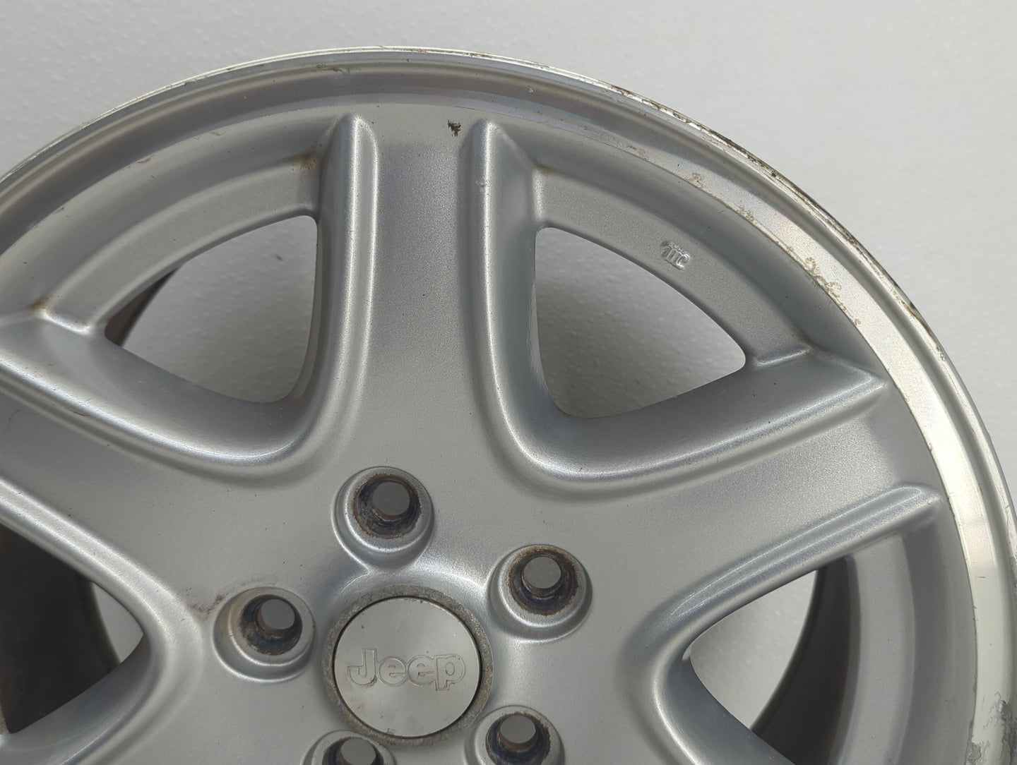 2002-2007 Jeep Liberty Oem Wheel Rim 829378 - Oemusedautoparts1.com