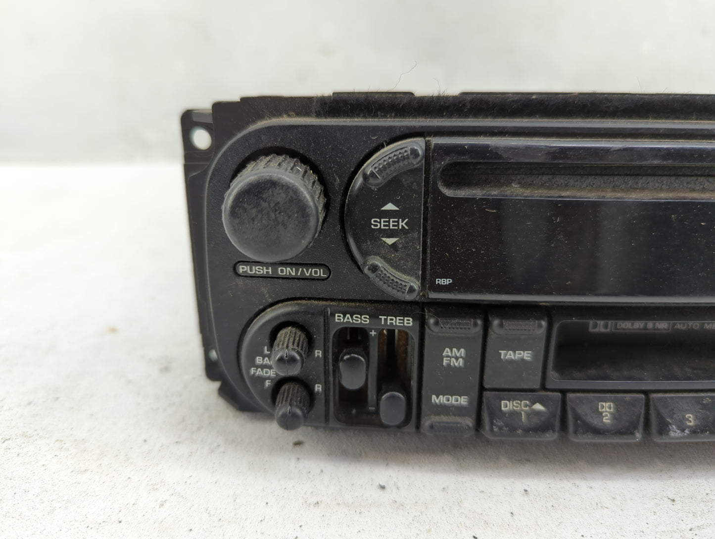 2002-2007 Jeep Liberty Radio AM FM Cd Player Receiver Replacement P/N:P05064125AD Fits Fits 2002 2003 2004 2005 2006 2007 OE