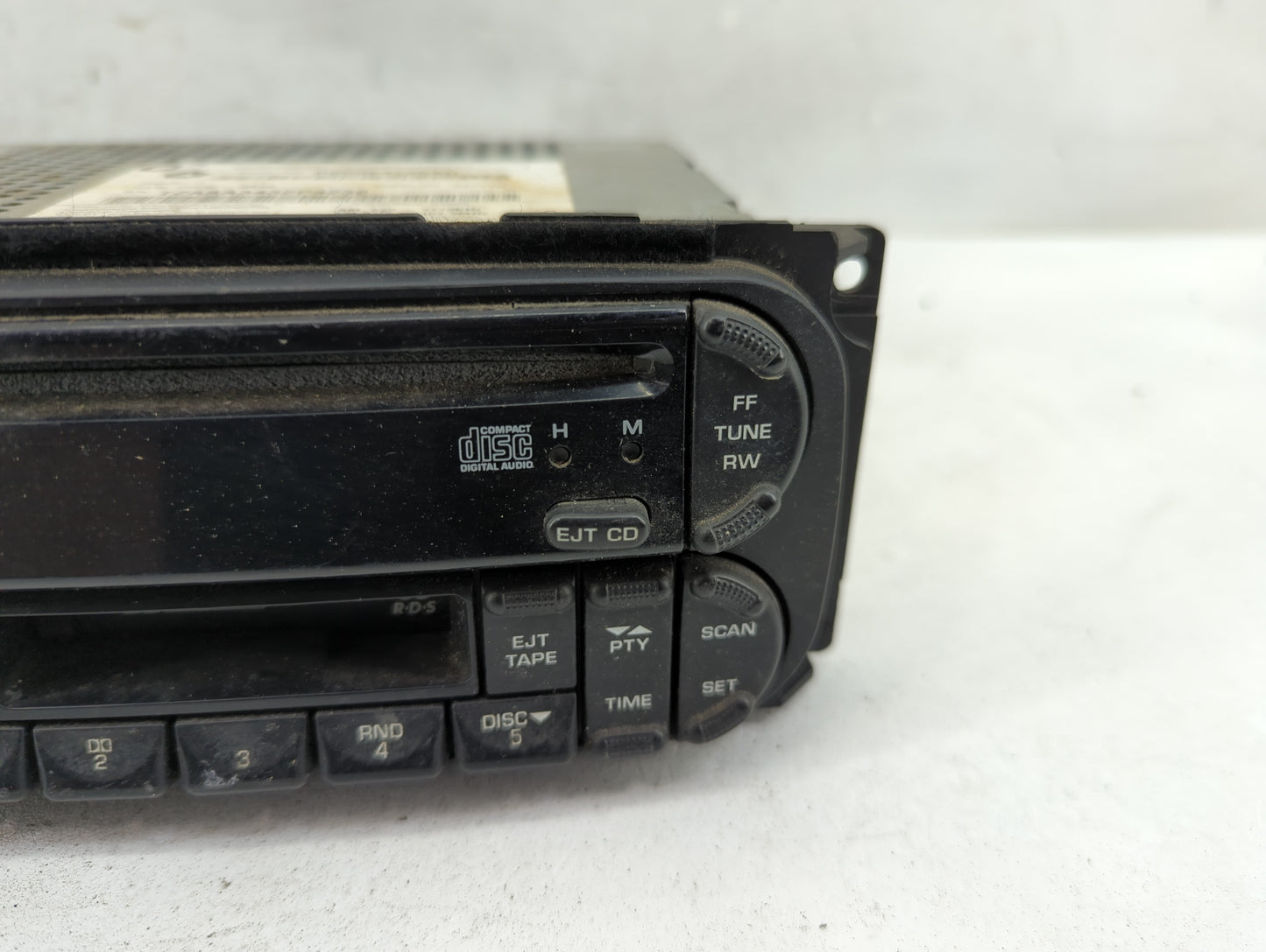 2002-2007 Jeep Liberty Radio AM FM Cd Player Receiver Replacement P/N:P05064125AD Fits Fits 2002 2003 2004 2005 2006 2007 OE