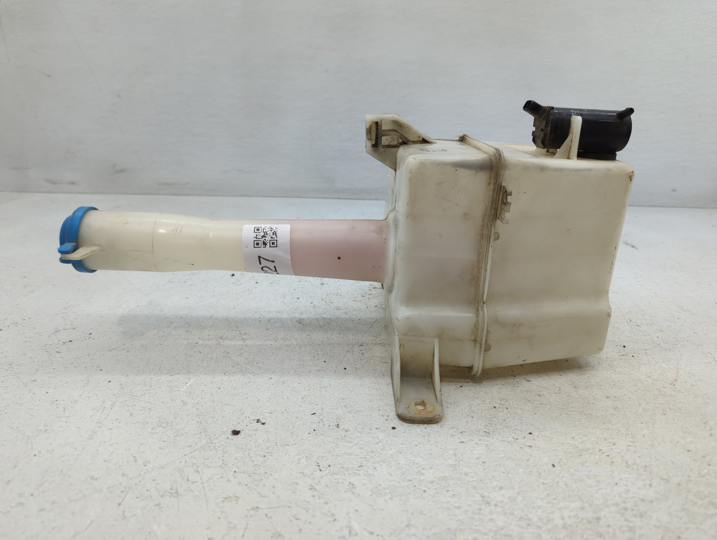 2001-2006 Kia Optima Windshield Washer Fluid Reservoir Bottle Oem - Oemusedautoparts1.com