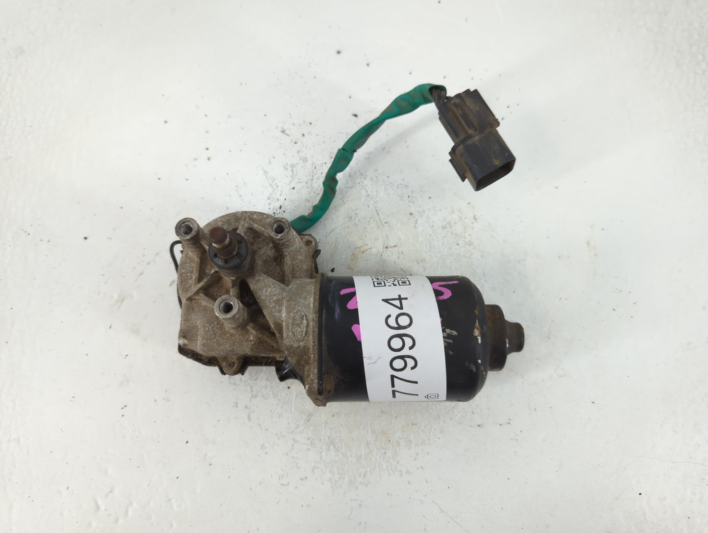 2001-2006 Kia Optima Rear Windshield Wiper Motor - Oemusedautoparts1.com