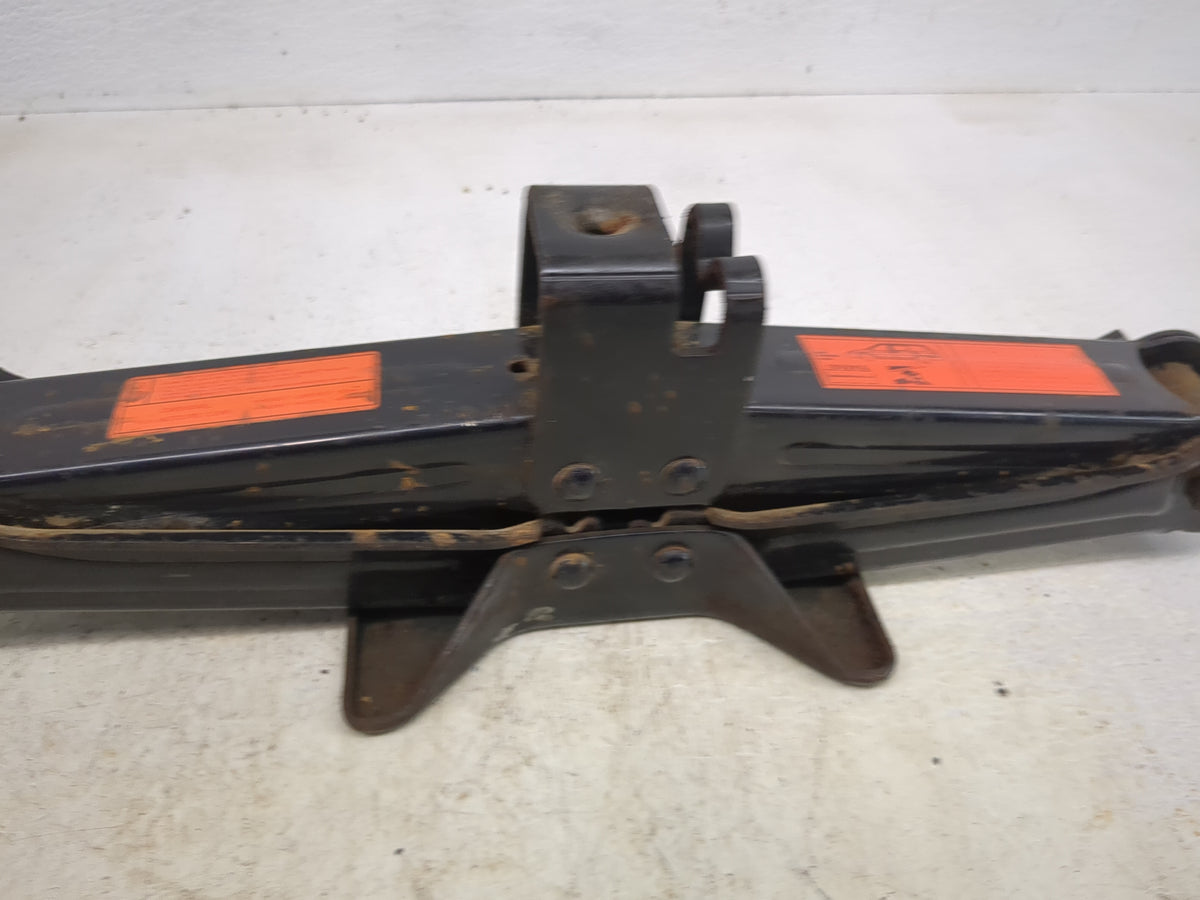 2003 Kia Sedona Spare Scissor Car Jack Black - Oemusedautoparts1.com