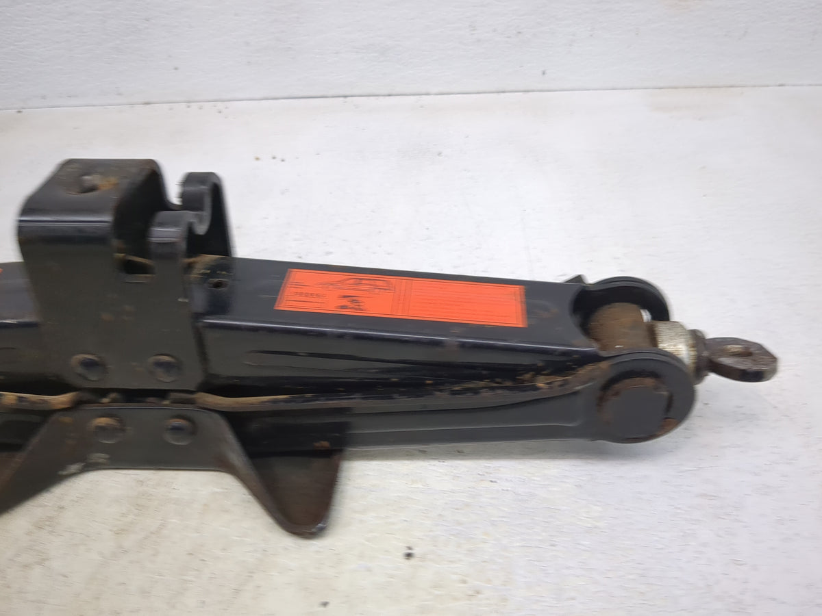 2003 Kia Sedona Spare Scissor Car Jack Black - Oemusedautoparts1.com