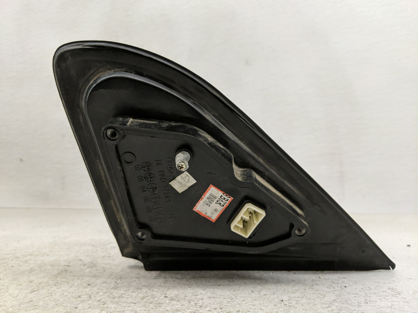 2003-2009 Kia Sorento Passenger Side View Mirror - Right Door Mirror OEM Used - Oemusedautoparts1.com