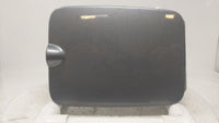 2003-2006 Kia Sorento Fuel Tank Door Lid Gas Tank R8S19B17 - Oemusedautoparts1.com