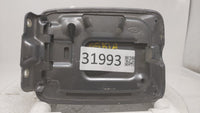 2003-2006 Kia Sorento Fuel Tank Door Lid Gas Tank R8S19B17 - Oemusedautoparts1.com