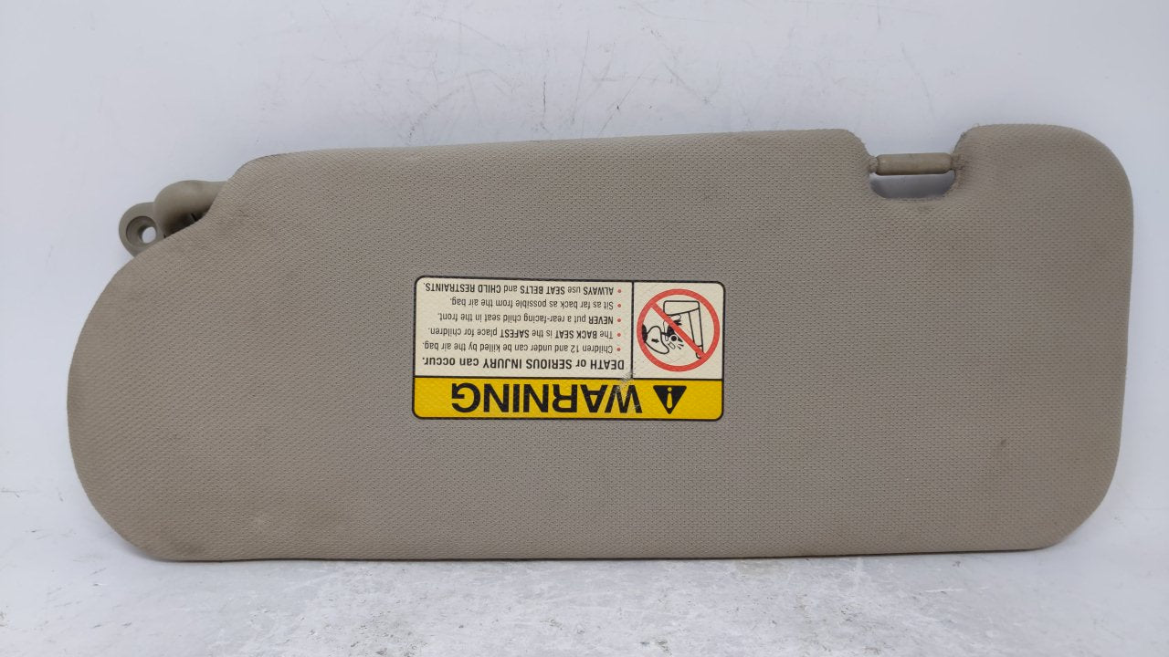 2003 Kia Sorento Sun Visor Shade Replacement Passenger Right Mirror Fits OEM Used Auto Parts - Oemusedautoparts1.com