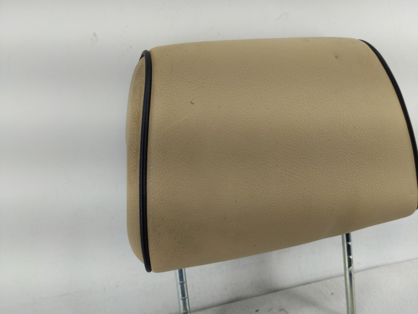 2003 Land Rover Discovery Headrest Head Rest Front Driver Passenger Seat Fits OEM Used Auto Parts - Oemusedautoparts1.com