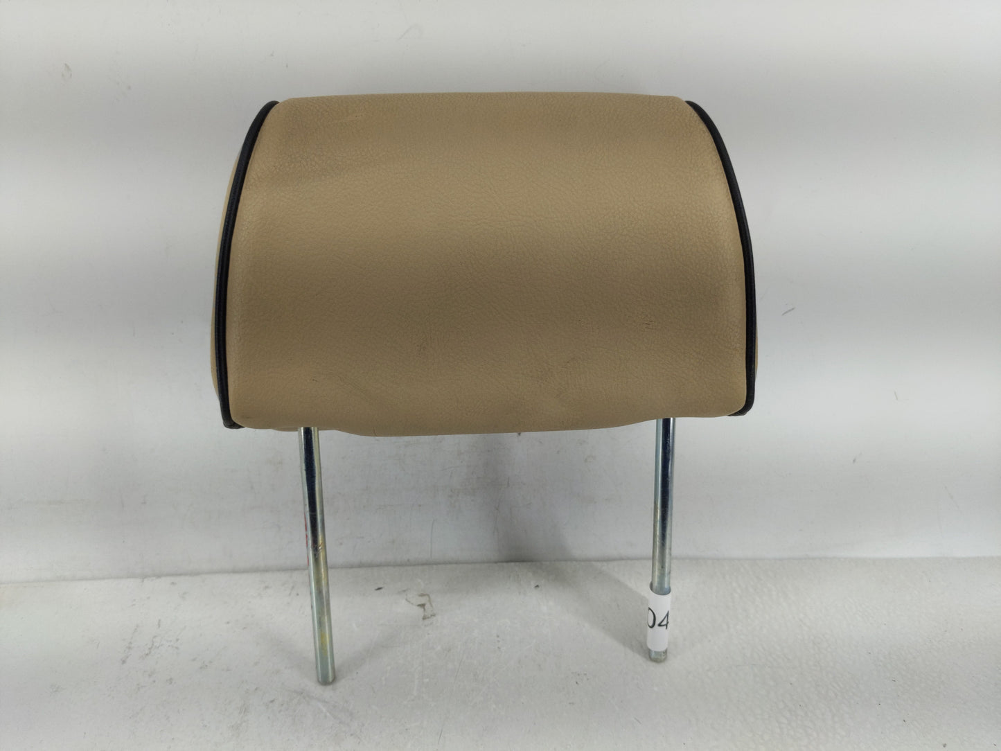 2003 Land Rover Discovery Headrest Head Rest Front Driver Passenger Seat Fits OEM Used Auto Parts - Oemusedautoparts1.com