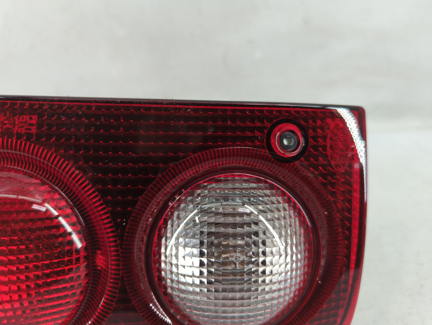 2002-2003 Land Rover Freelander Tail Light Assembly Passenger Right OEM Fits Fits 2002 2003 OEM Used Auto Parts - Oemusedaut