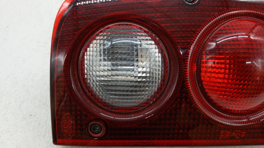 2002-2003 Land Rover Freelander Tail Light Assembly Passenger Right OEM Fits Fits 2002 2003 OEM Used Auto Parts