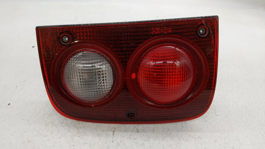 2002-2003 Land Rover Freelander Tail Light Assembly Driver Left OEM P/N:22960104 Fits Fits 2002 2003 OEM Used Auto Parts - O