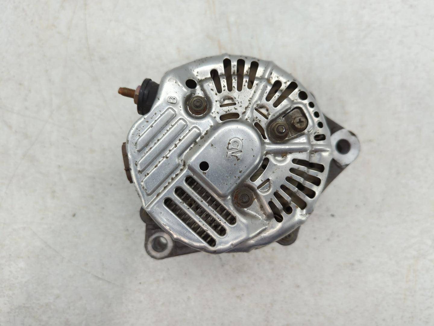 2002-2005 Land Rover Freelander Alternator Replacement Generator Charging Assembly Engine OEM P/N:TN 10 22 11 0800 YLL102480