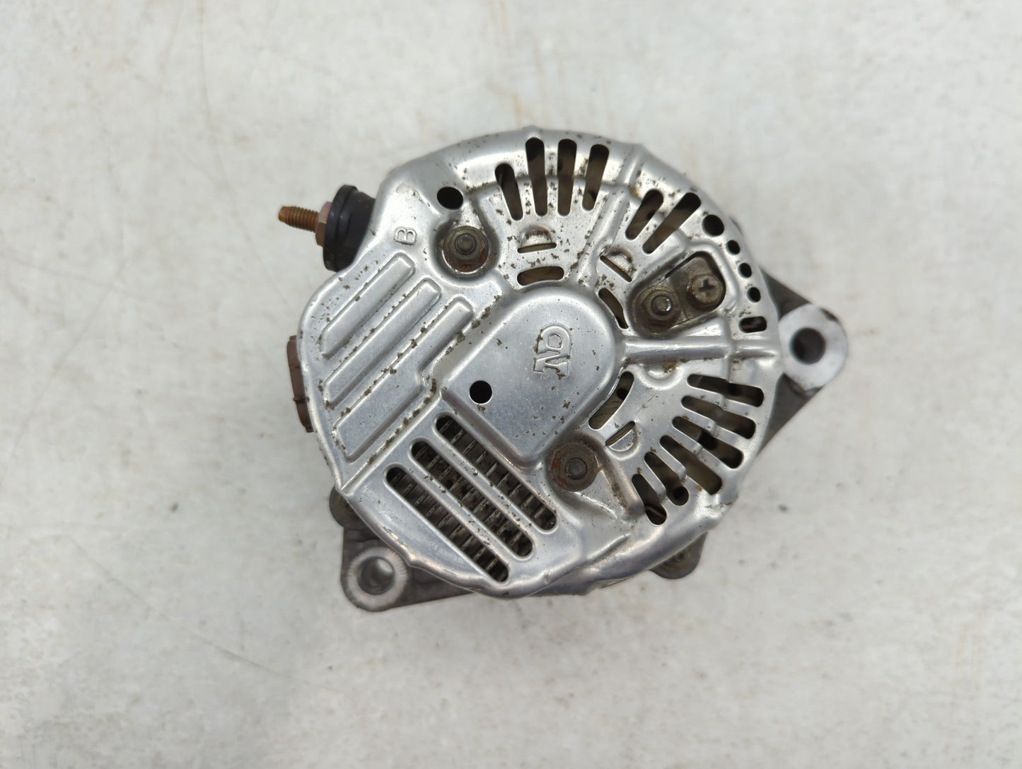 2002-2005 Land Rover Freelander Alternator Replacement Generator Charging Assembly Engine OEM P/N:TN 10 22 11 0800 YLL102480