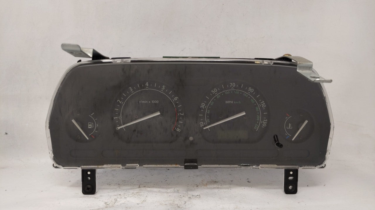 2002-2003 Land Rover Freelander Instrument Cluster Speedometer Gauges P/N:52010502E Fits Fits 2002 2003 OEM Used Auto Parts 