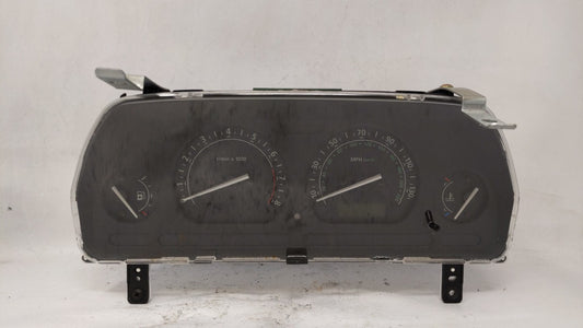 2002-2003 Land Rover Freelander Instrument Cluster Speedometer Gauges P/N:52010502E Fits Fits 2002 2003 OEM Used Auto Parts 