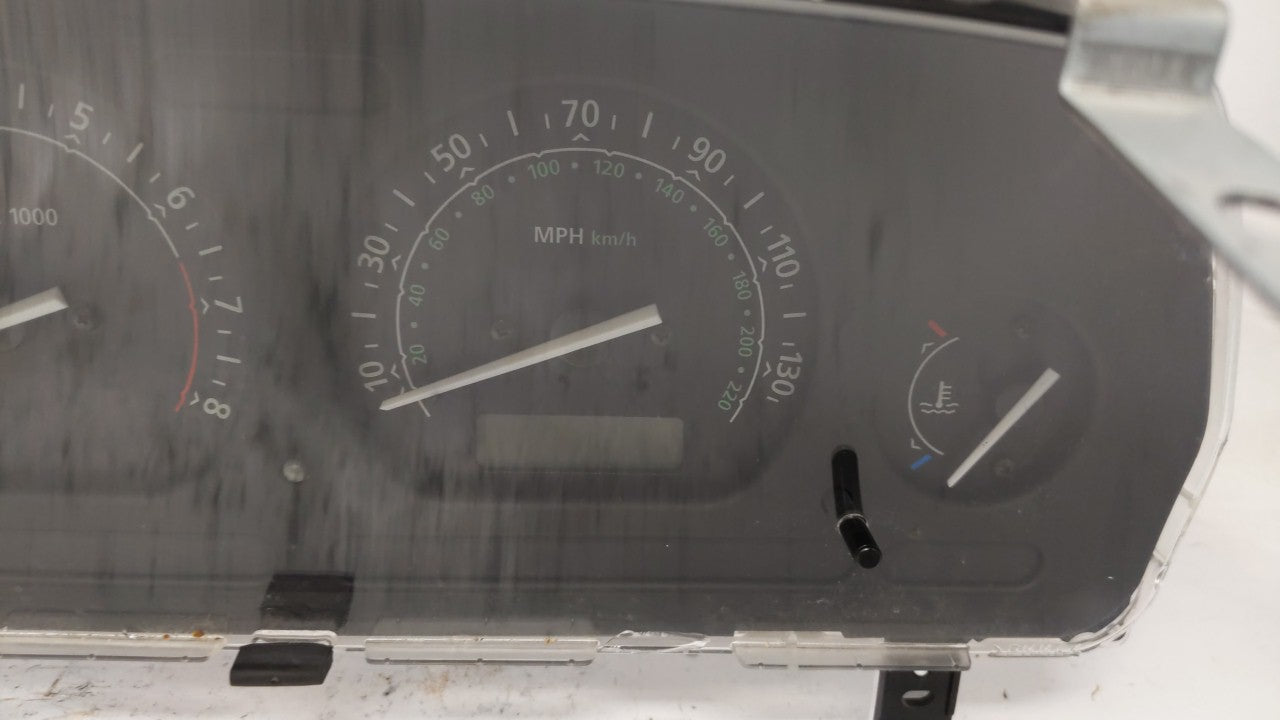 2002-2003 Land Rover Freelander Instrument Cluster Speedometer Gauges P/N:52010502E Fits Fits 2002 2003 OEM Used Auto Parts 
