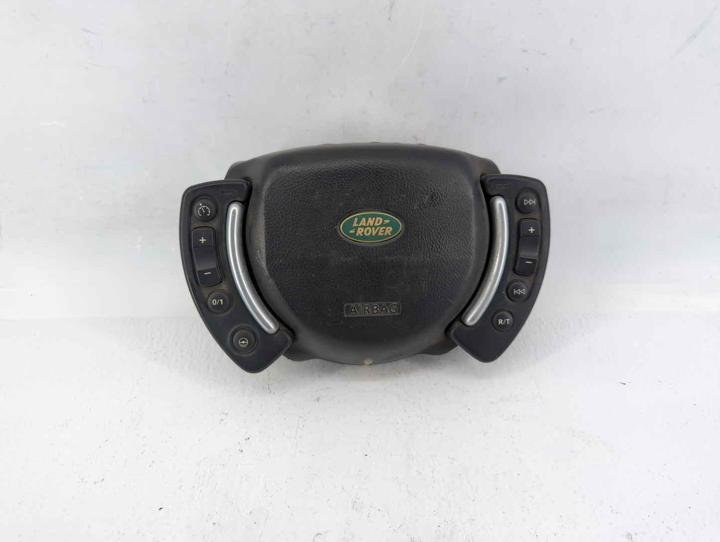 2003 Land Rover Range Rover Air Bag Driver Left Steering Wheel Mounted Fits OEM Used Auto Parts - Oemusedautoparts1.com