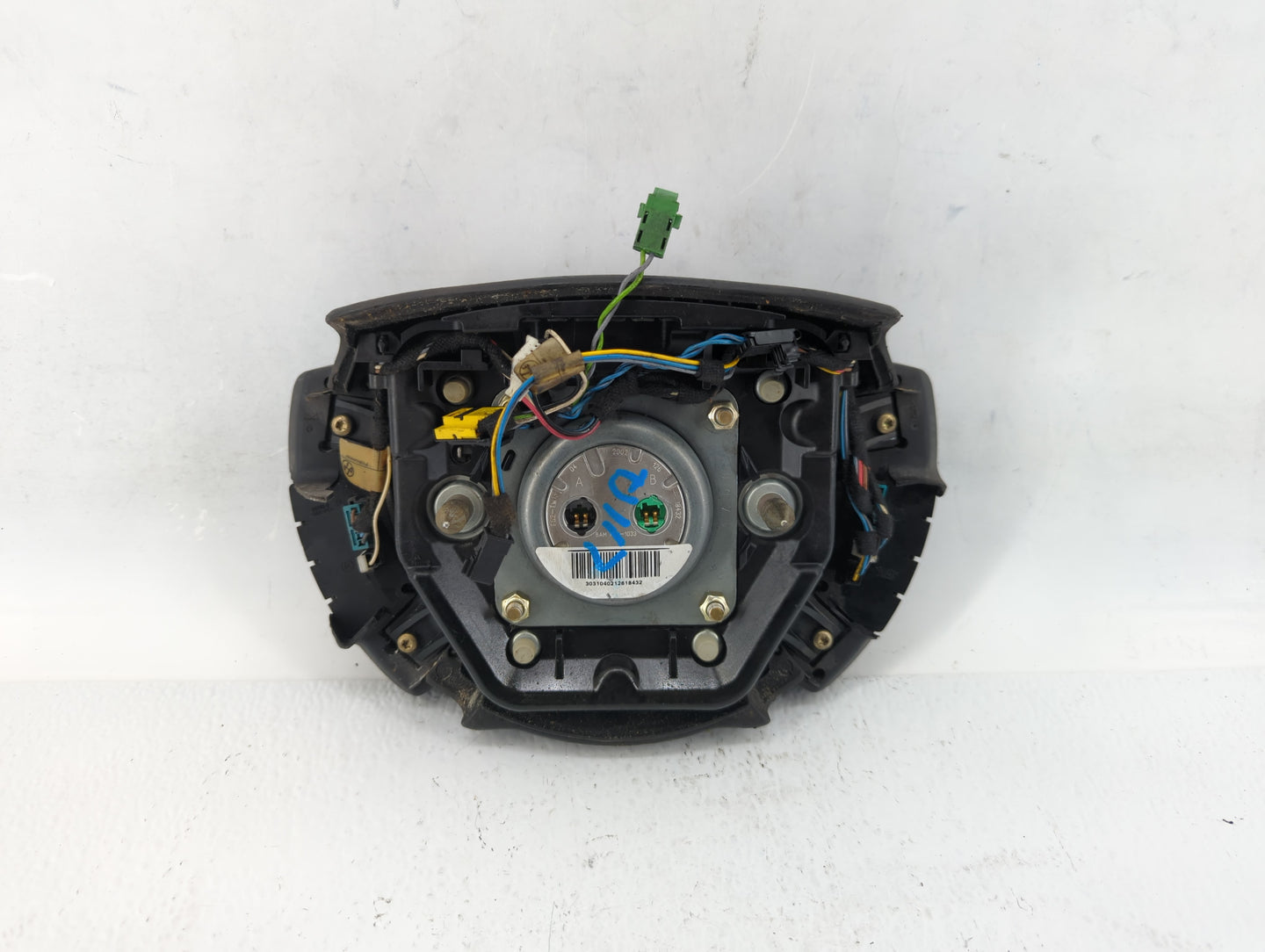 2003 Land Rover Range Rover Air Bag Driver Left Steering Wheel Mounted Fits OEM Used Auto Parts - Oemusedautoparts1.com