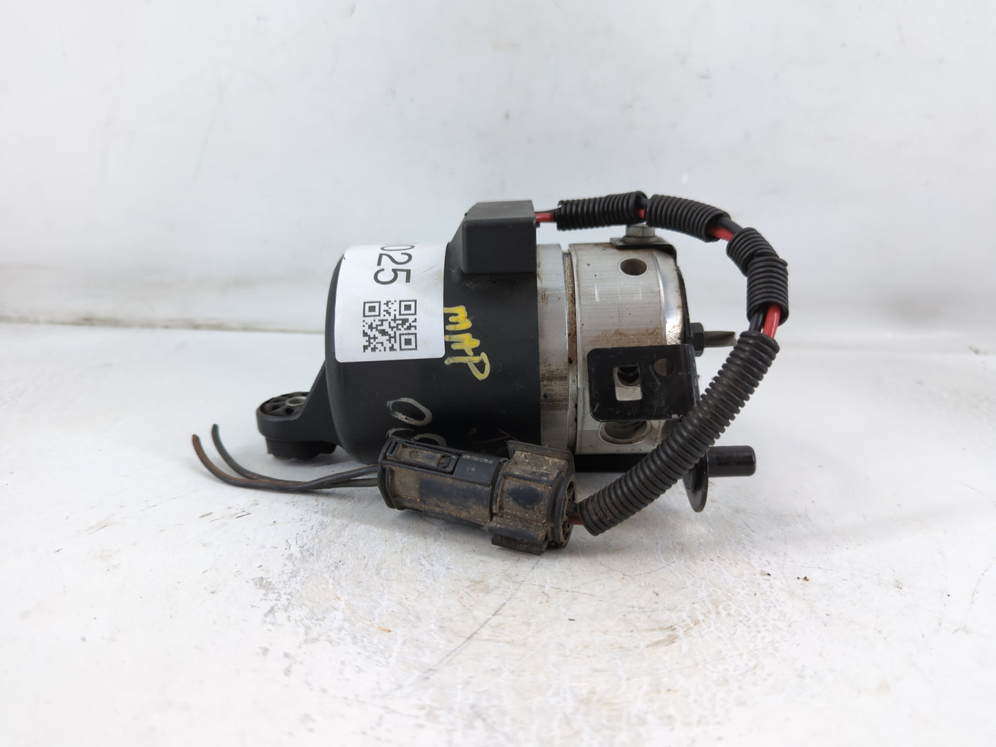 2003-2005 Land Rover Range Rover ABS Pump Control Module Replacement P/N:287080B3 Fits Fits 2003 2004 2005 OEM Used Auto Par