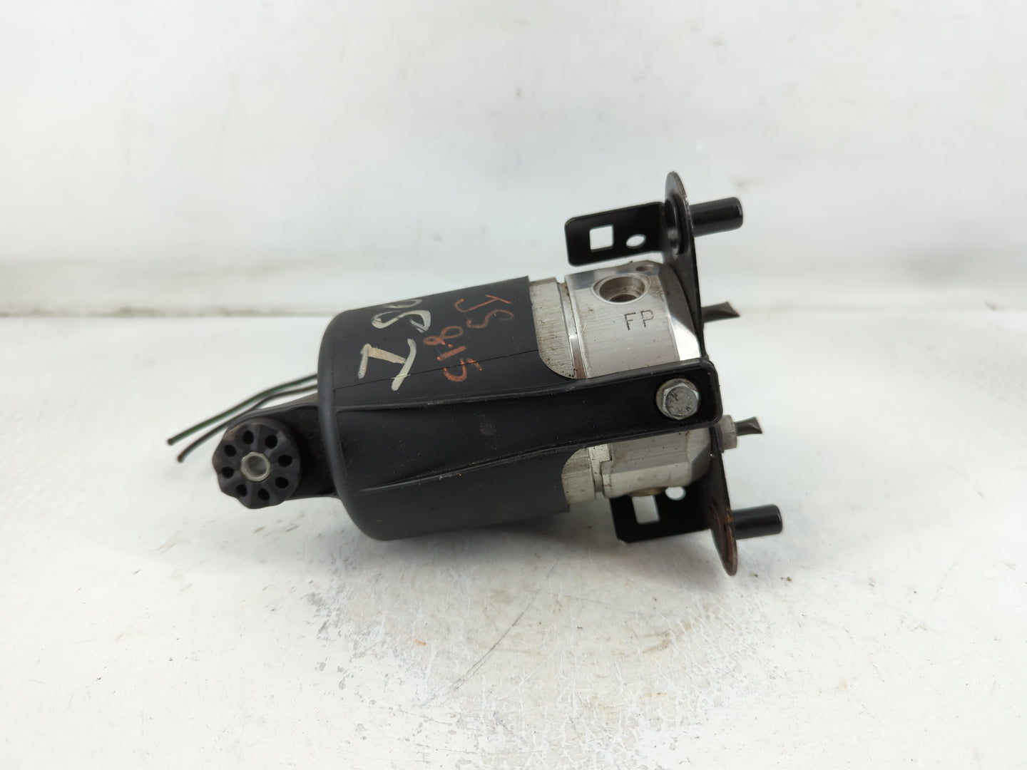 2003-2005 Land Rover Range Rover ABS Pump Control Module Replacement P/N:287080B3 Fits Fits 2003 2004 2005 OEM Used Auto Par