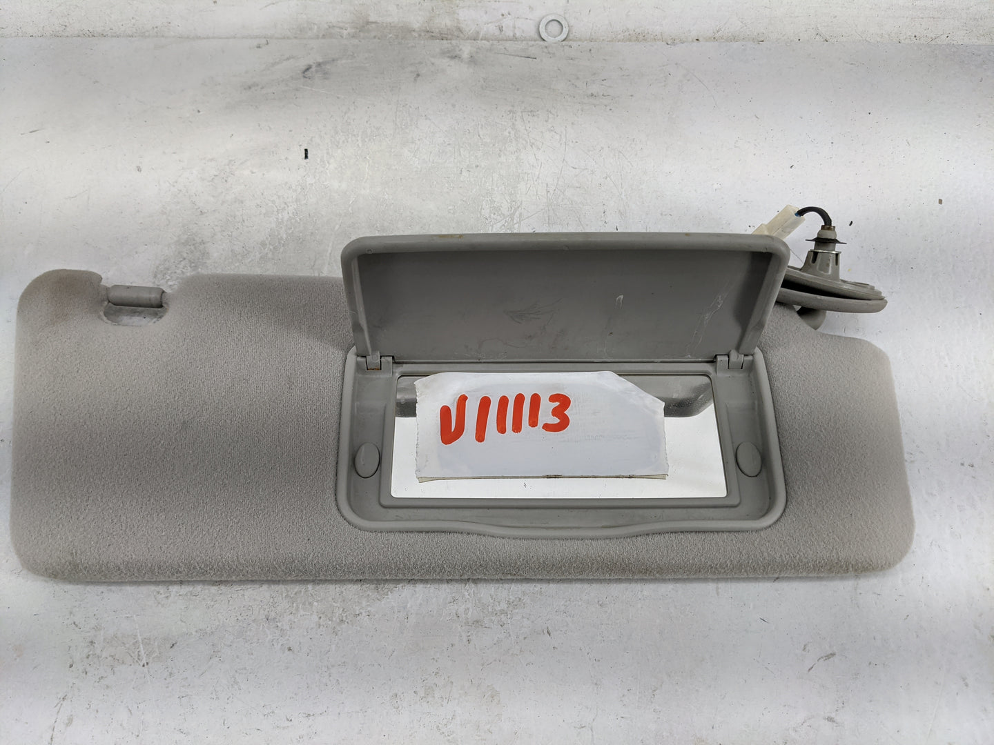 2002-2003 Lexus Es300 Sun Visor Shade Replacement Passenger Right Mirror Fits Fits 2002 2003 OEM Used Auto Parts - Oemusedau