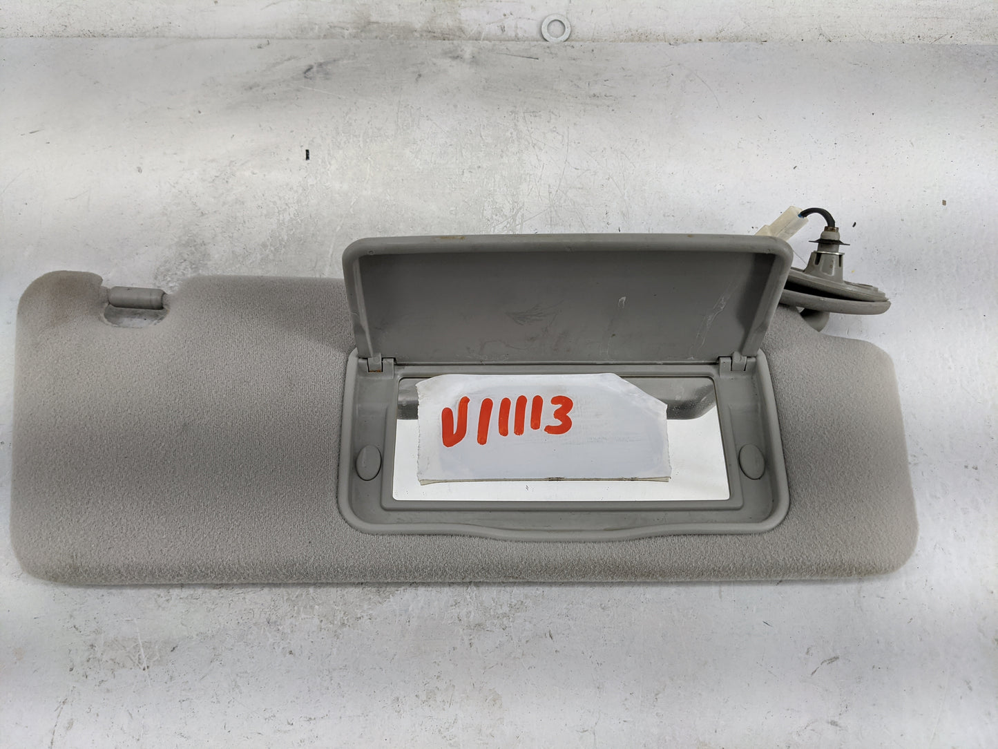 2002-2003 Lexus Es300 Sun Visor Shade Replacement Passenger Right Mirror Fits Fits 2002 2003 OEM Used Auto Parts - Oemusedau