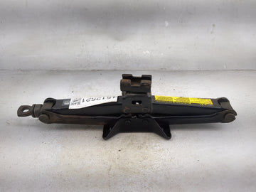2003 Lexus Es300 Spare Scissor Car Jack 1512521 - Oemusedautoparts1.com