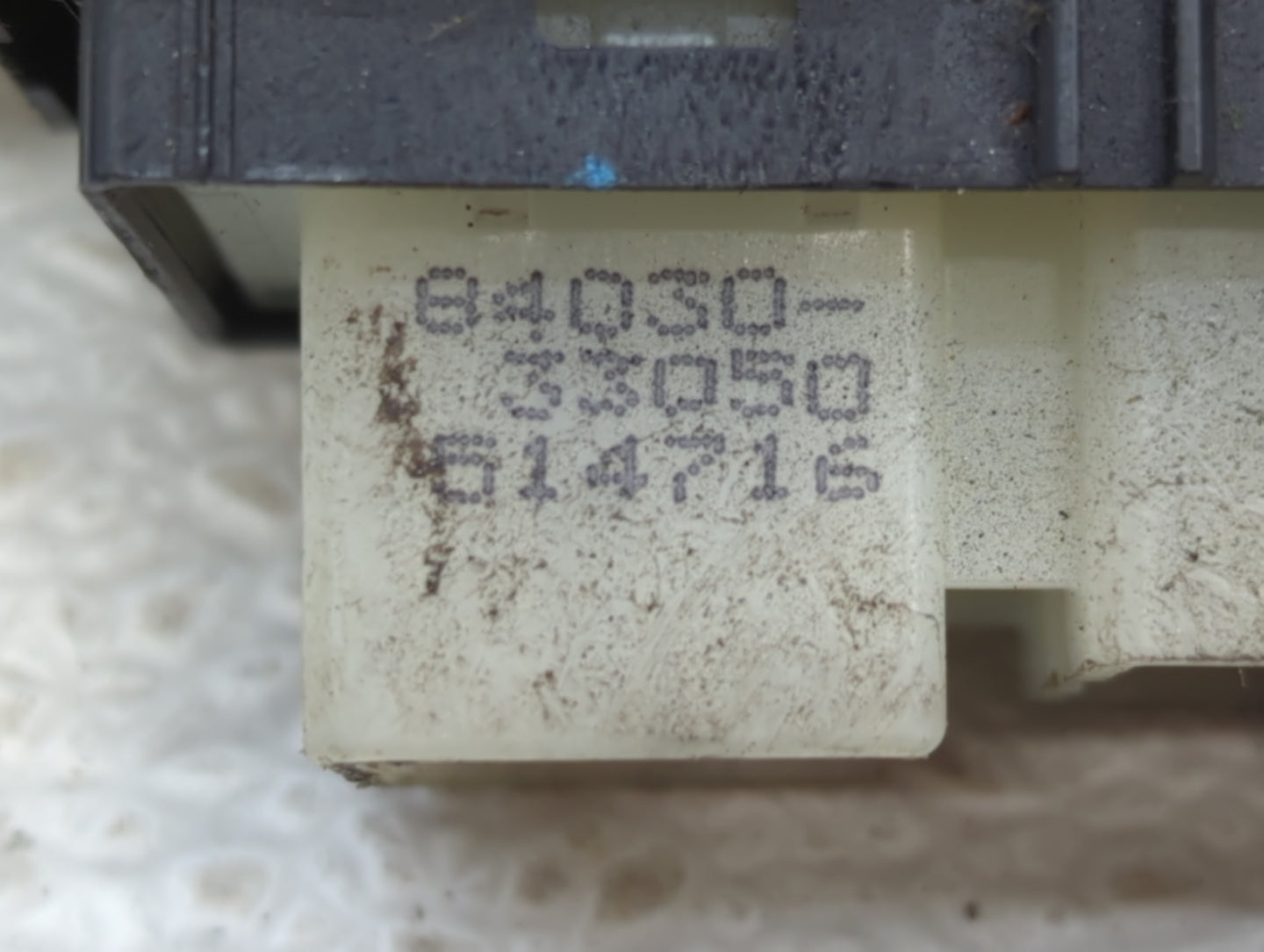 2002-2003 Lexus Es300 Master Power Window Switch Replacement Driver Side Left P/N:84030-33050 Fits Fits 2002 2003 2004 2005 