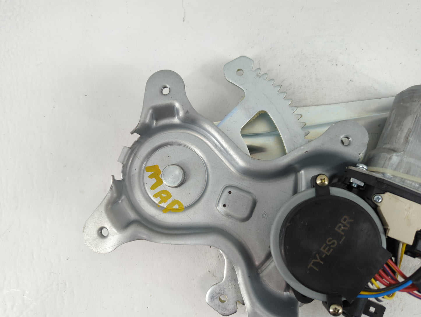 2002-2003 Lexus Es300 Window Regulator Right Passenger Rear - Oemusedautoparts1.com