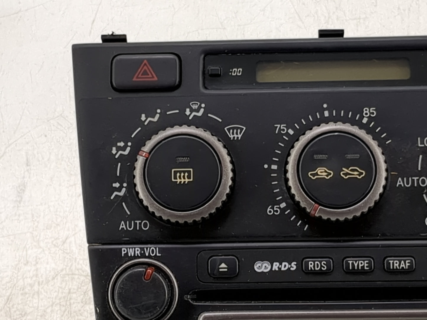 2001-2003 Lexus Is300 Radio AM FM Cd Player Receiver Replacement P/N:86120-53060 122000 Fits Fits 2001 2002 2003 OEM Used Au
