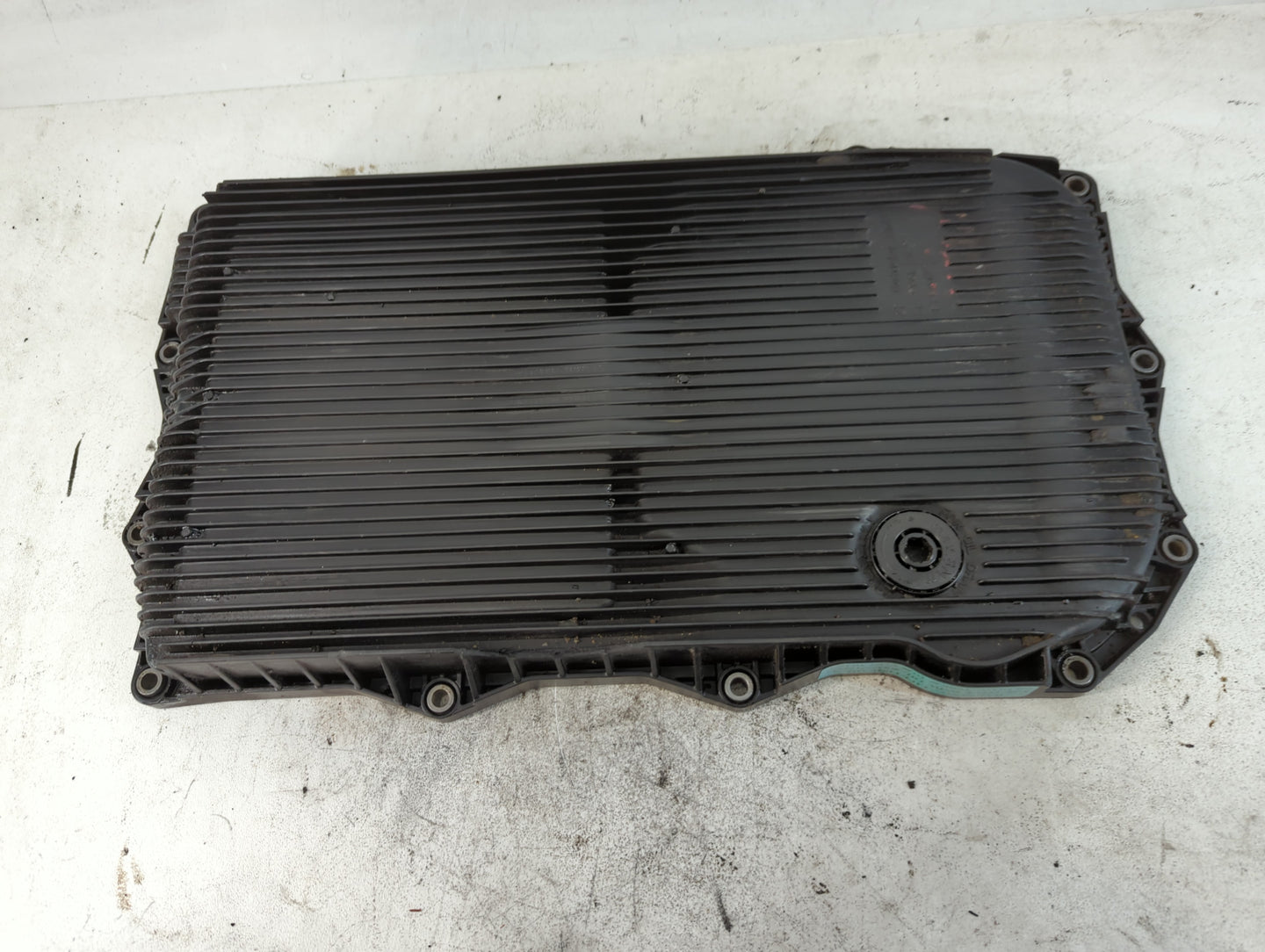 2001-2005 Lexus Is300 Engine Oil Pan P/N:2-1035-300 2-1035-100 Fits Fits 1998 1999 2000 2001 2002 2003 2004 2005 OEM Used Au