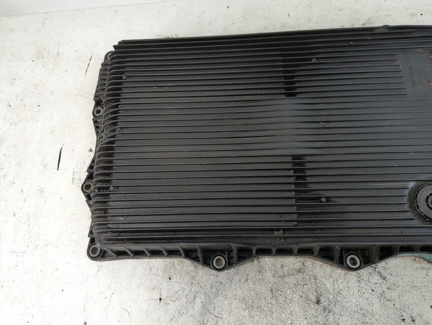 2001-2005 Lexus Is300 Engine Oil Pan P/N:2-1035-300 2-1035-100 Fits Fits 1998 1999 2000 2001 2002 2003 2004 2005 OEM Used Au
