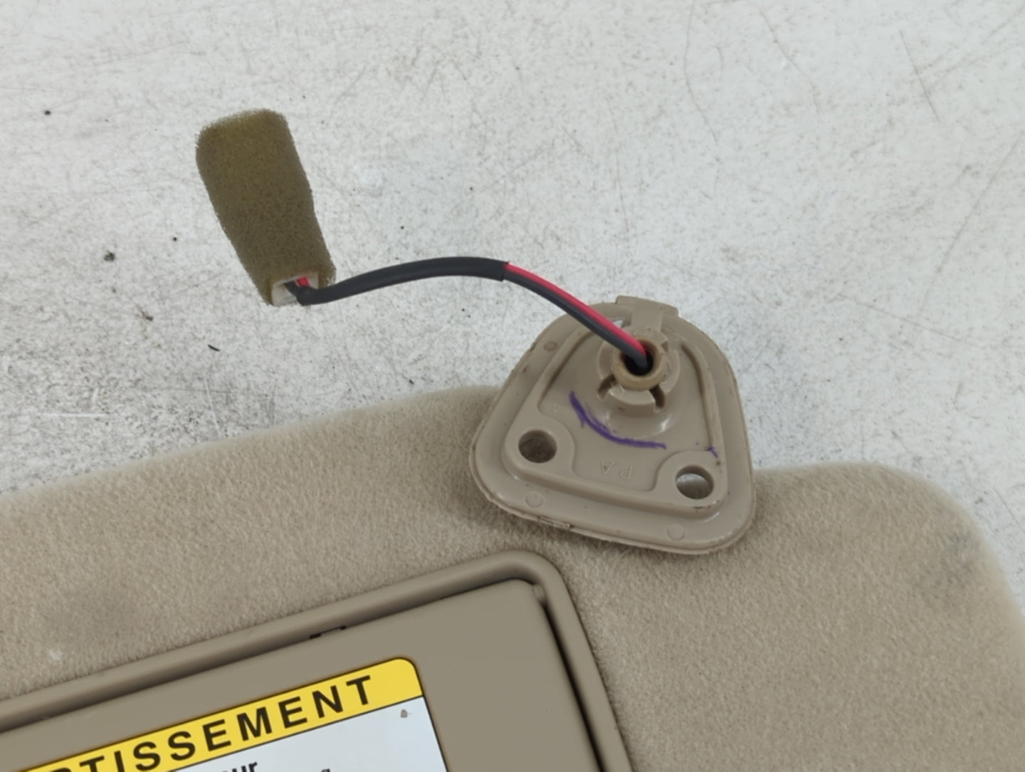 2003 Lexus Rx300 Sun Visor Shade Replacement Passenger Right Mirror Fits OEM Used Auto Parts - Oemusedautoparts1.com