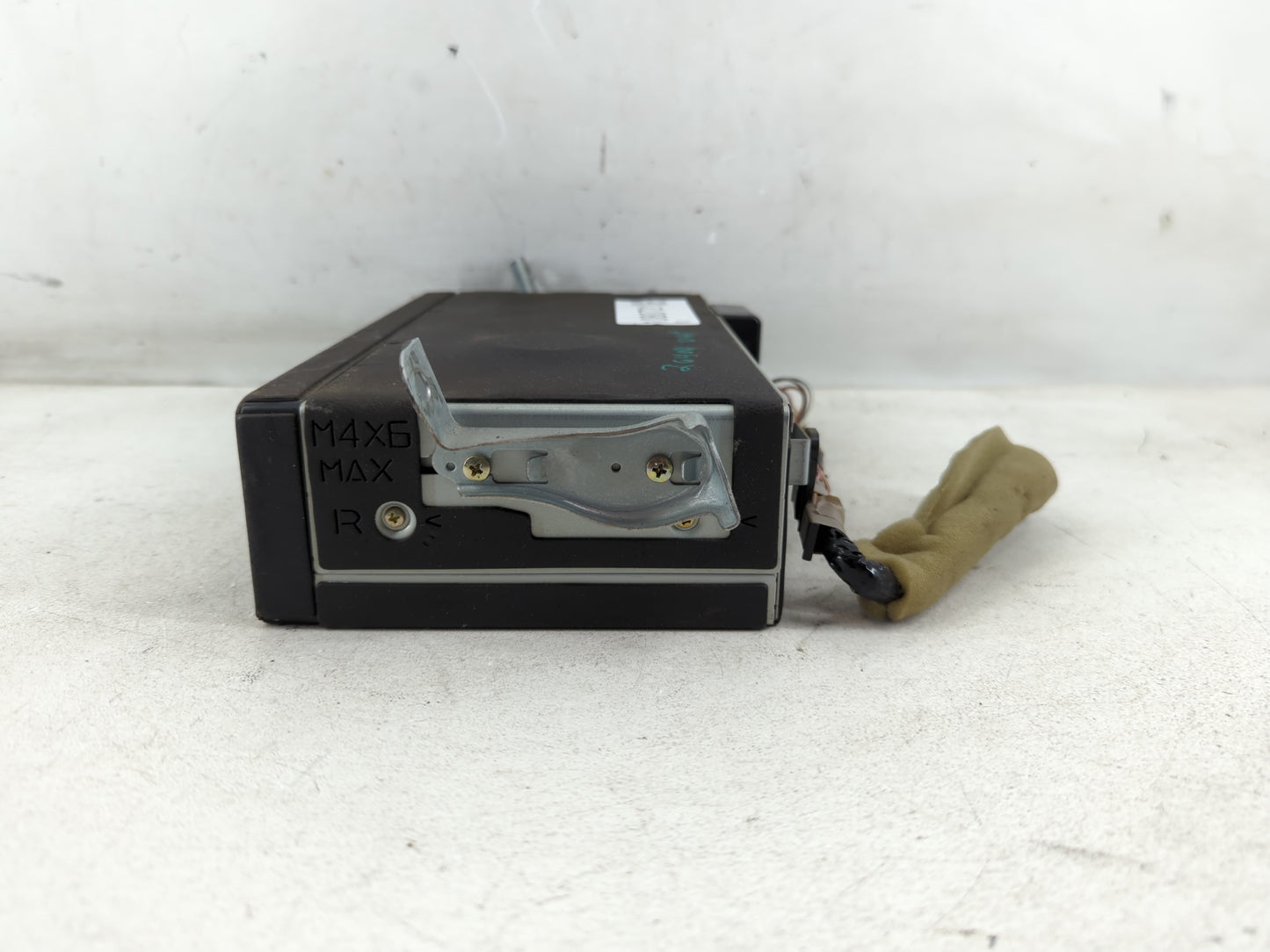 2003 Lexus Rx300 multi disc CD changer - Oemusedautoparts1.com