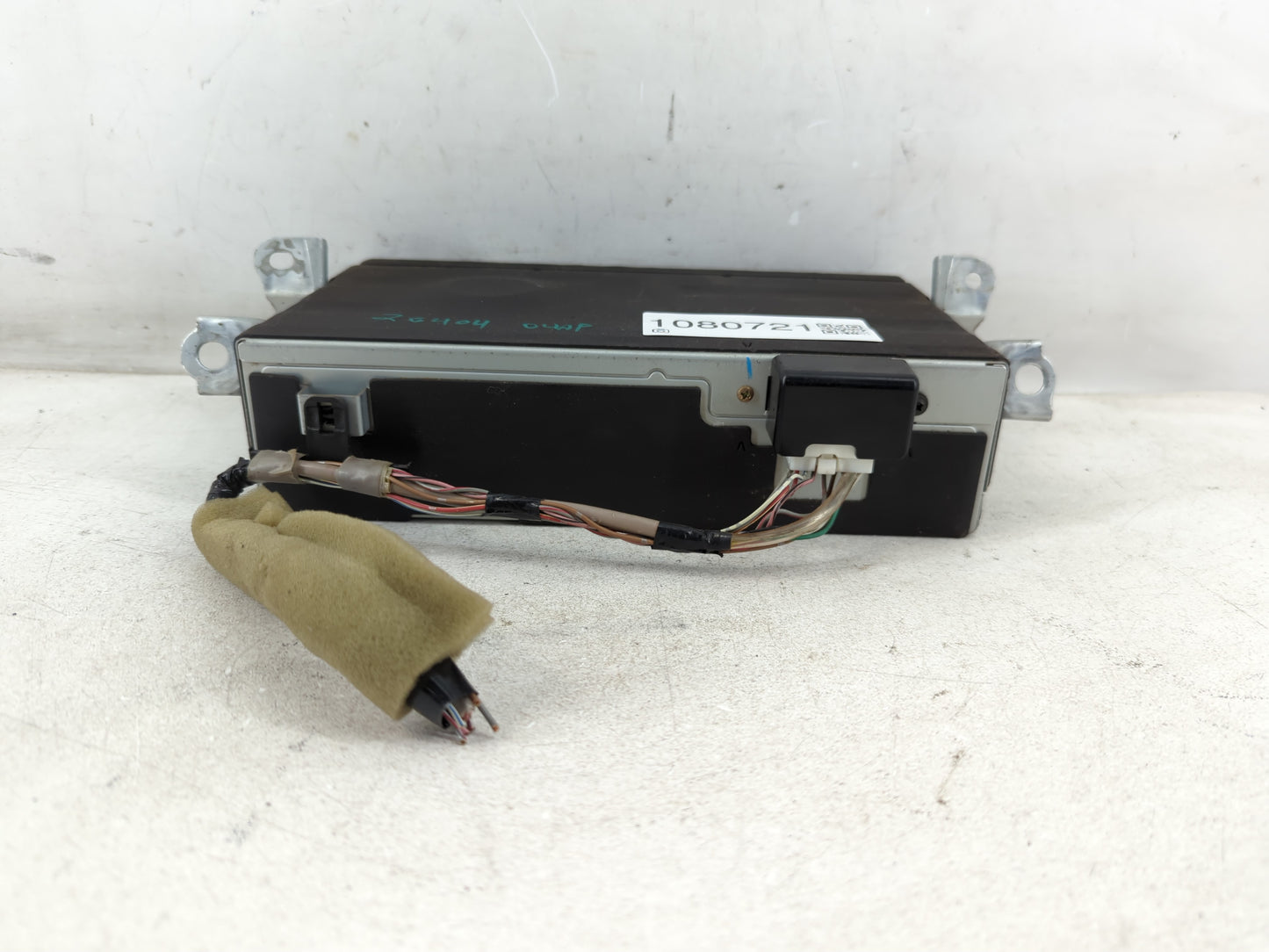 2003 Lexus Rx300 multi disc CD changer - Oemusedautoparts1.com