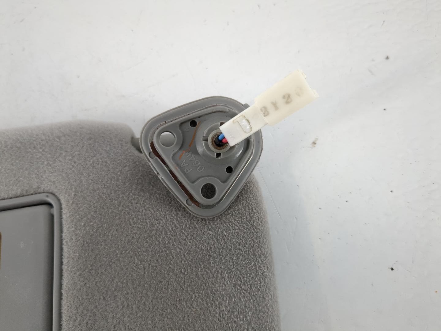 2003 Lexus Rx300 Sun Visor Shade Replacement Passenger Right Mirror Fits OEM Used Auto Parts - Oemusedautoparts1.com