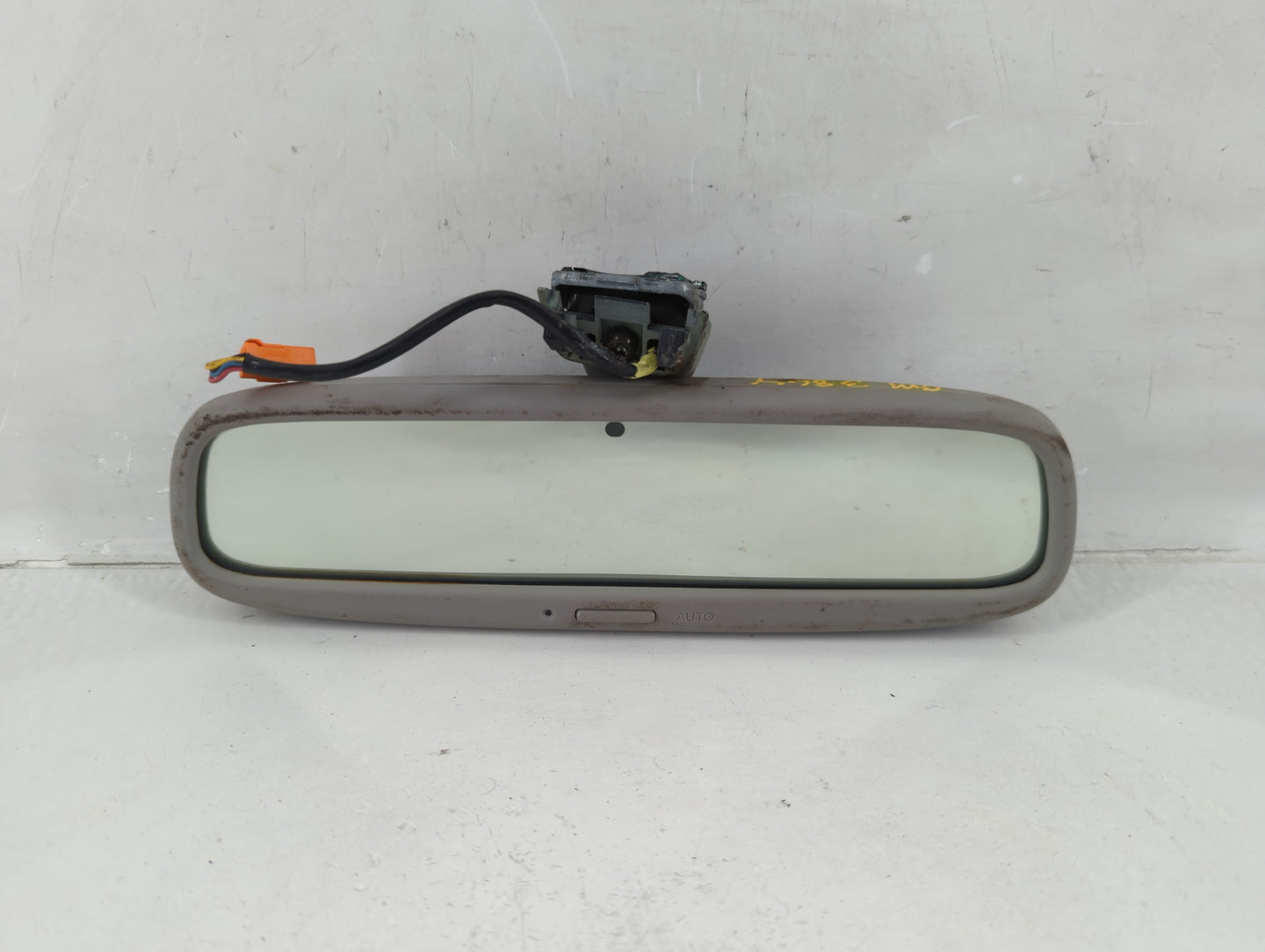 2003 Lexus Rx300 Interior Rear View Mirror Replacement OEM P/N:E6014718 Fits OEM Used Auto Parts - Oemusedautoparts1.com