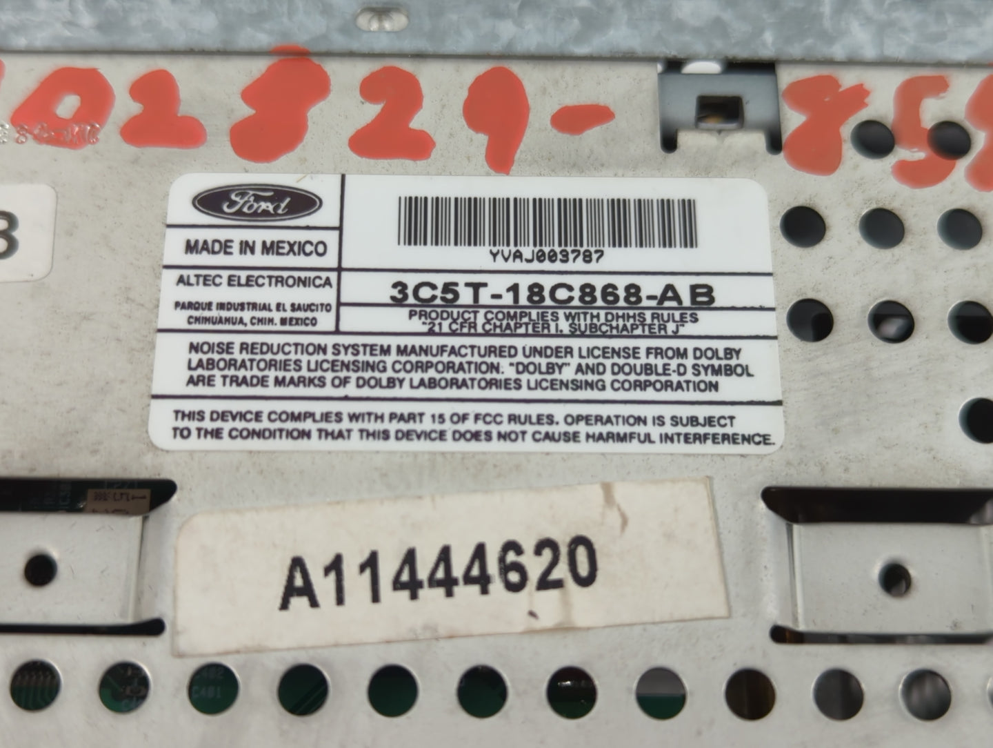 2003-2005 Lincoln Aviator Radio AM FM Cd Player Receiver Replacement P/N:3C5T-18C868-AB Fits Fits 2003 2004 2005 OEM Used Au