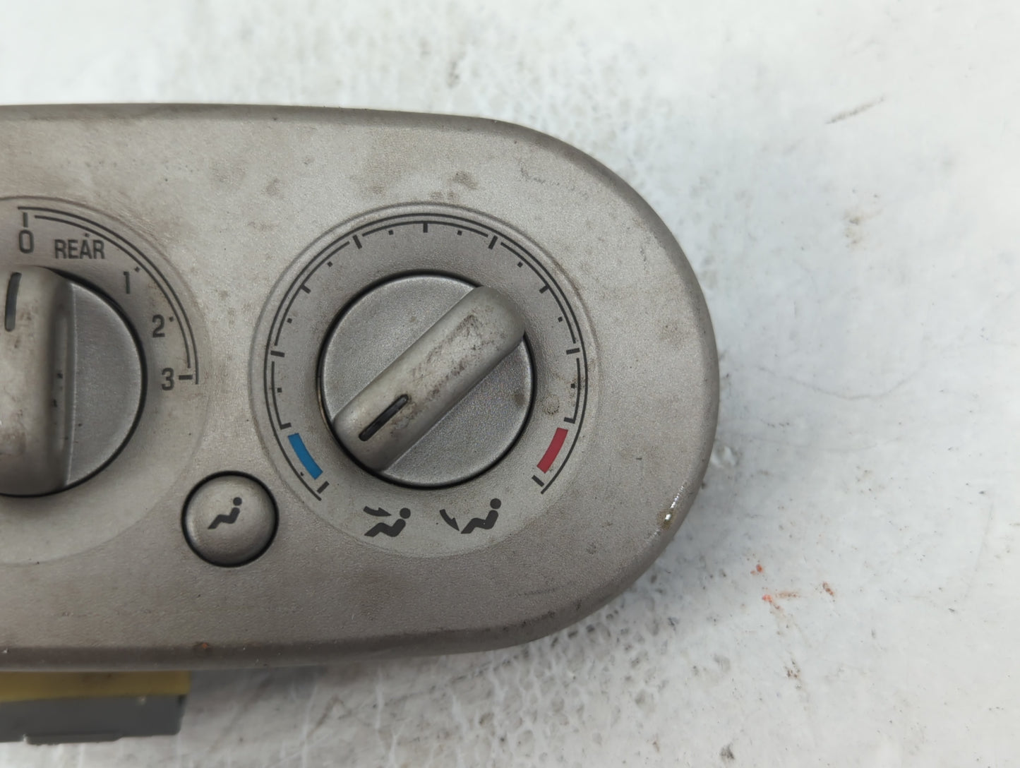 2003 Lincoln Aviator Climate Control Module Temperature AC/Heater Replacement P/N:2C5H-19D838-AD Fits OEM Used Auto Parts - 