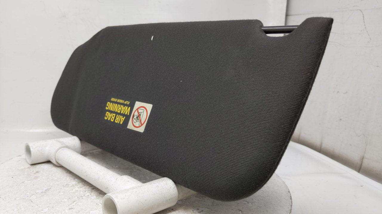2003 Lincoln Lincoln Sun Visor Shade Replacement Passenger Right Mirror Fits OEM Used Auto Parts - Oemusedautoparts1.com