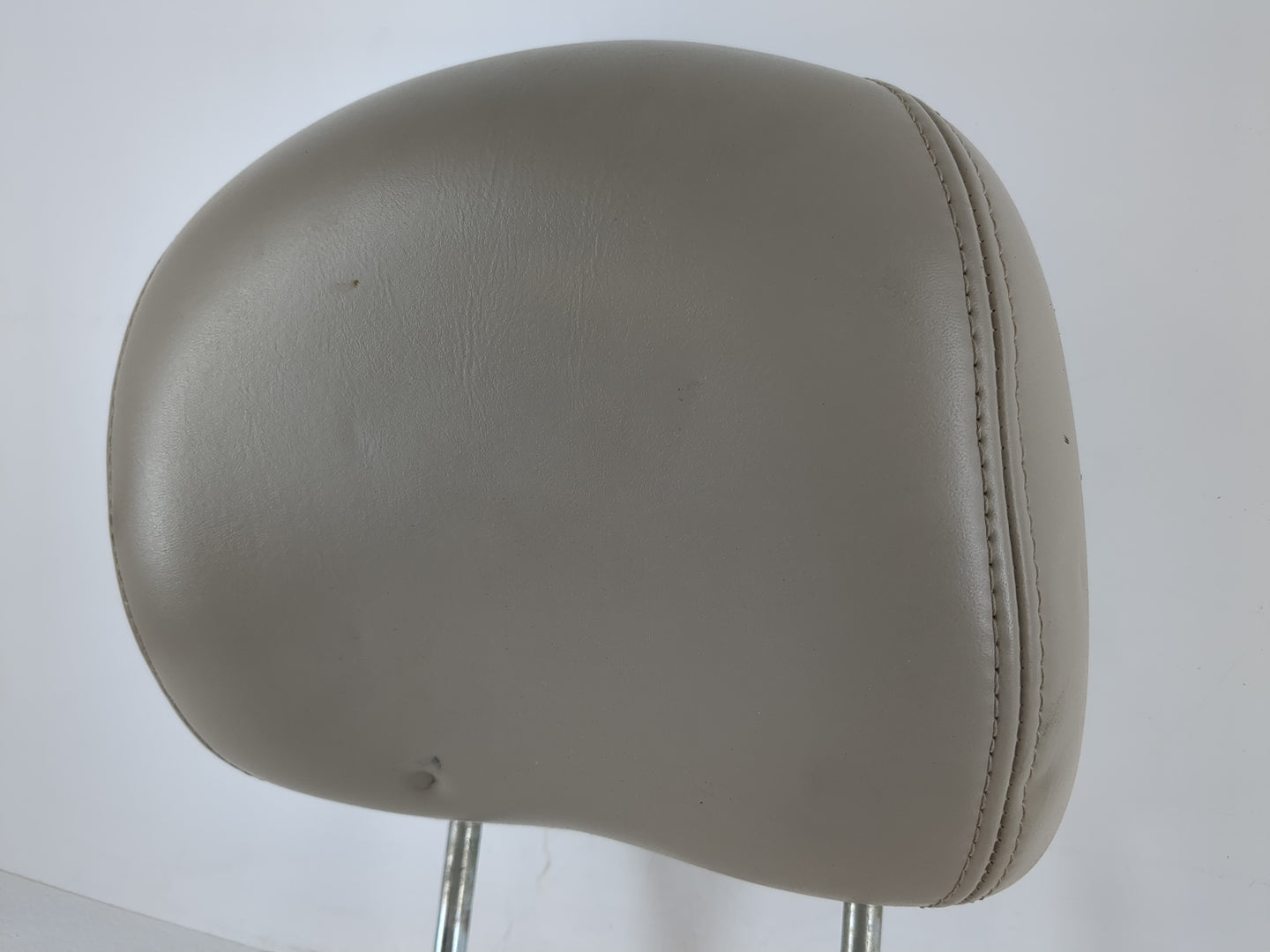 2003 Lincoln Ls Headrest Head Rest Rear Center Seat Fits OEM Used Auto Parts - Oemusedautoparts1.com