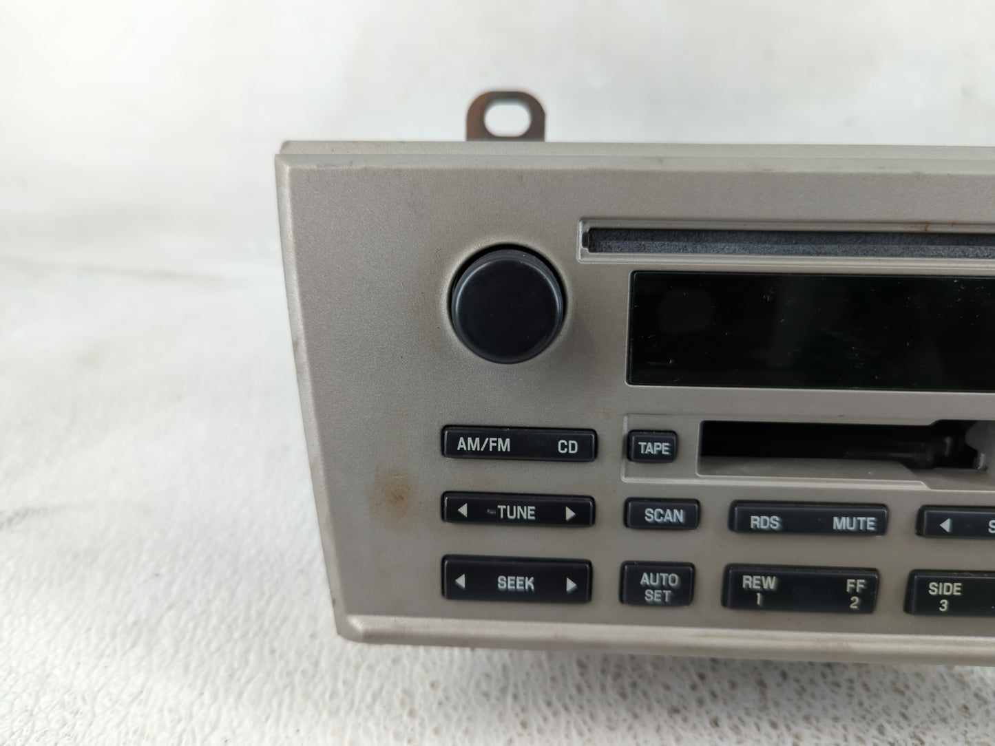 2003 Lincoln Ls Radio AM FM Cd Player Receiver Replacement P/N:6W4T-18C868-AA Fits OEM Used Auto Parts - Oemusedautoparts1.c